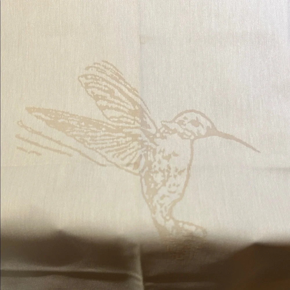 Elegant Cream Hummingbird Napkins New and Never Used; 10 Large Size (22” by 22”)